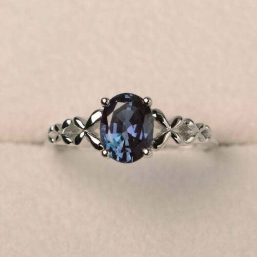 NWOT Dainty Silver Oval Cut Blue Sapphire Ring - Picture 2 of 5